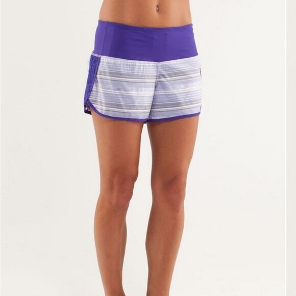 Lululemon Run: Sun Sprinter Short Size 6 - Picture 5 of 6